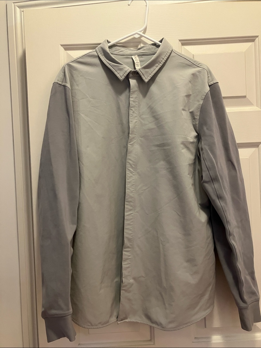 lululemon athletica Men's Two-Tone Light Gray Button-Front Shirt Jacket